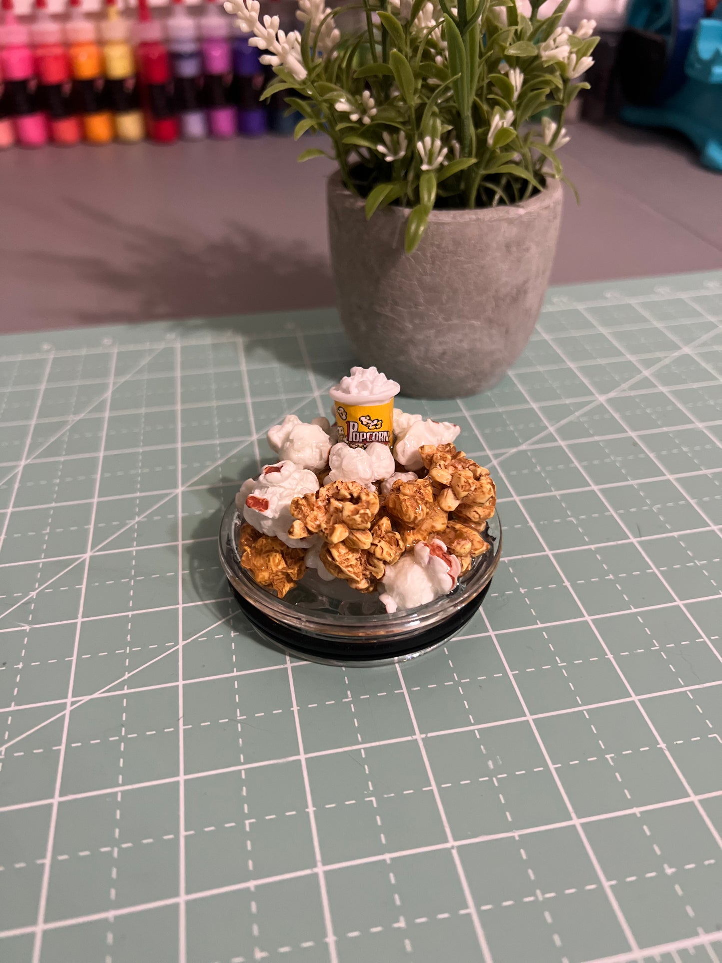 3D topper lid
