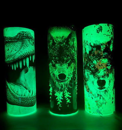 Wolf Glow in the dark Tumbler